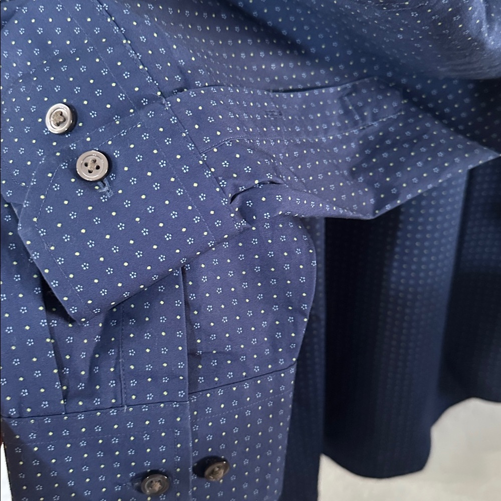 Banana Republic Men Navy Blue Light Blue Flower Long Sleeve Button Down Shirt XL - Picture 8 of 8